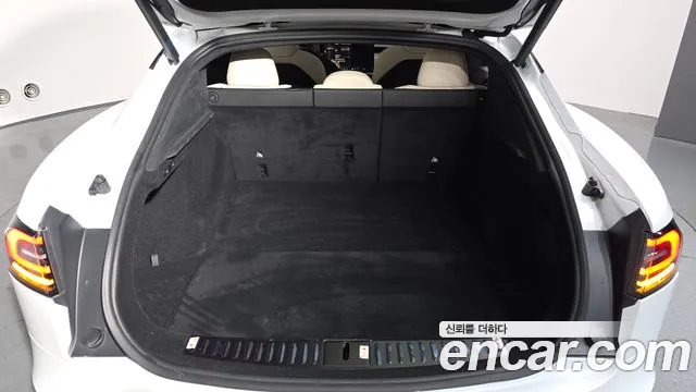 Tesla Model S 2023