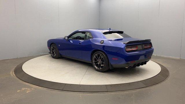Dodge Challenger 2021