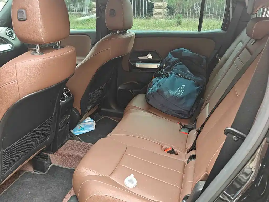 Mercedes-Benz GLB 2024