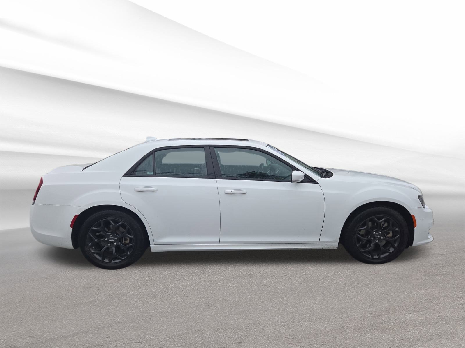 Chrysler 300 2023