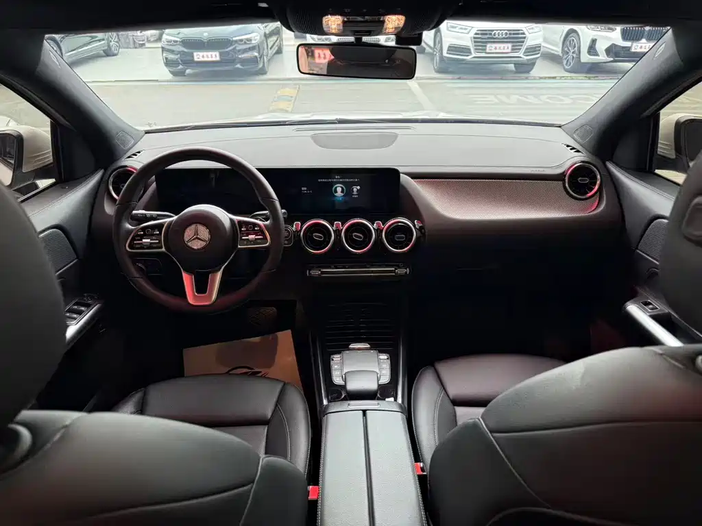 Mercedes-Benz GLA 2021