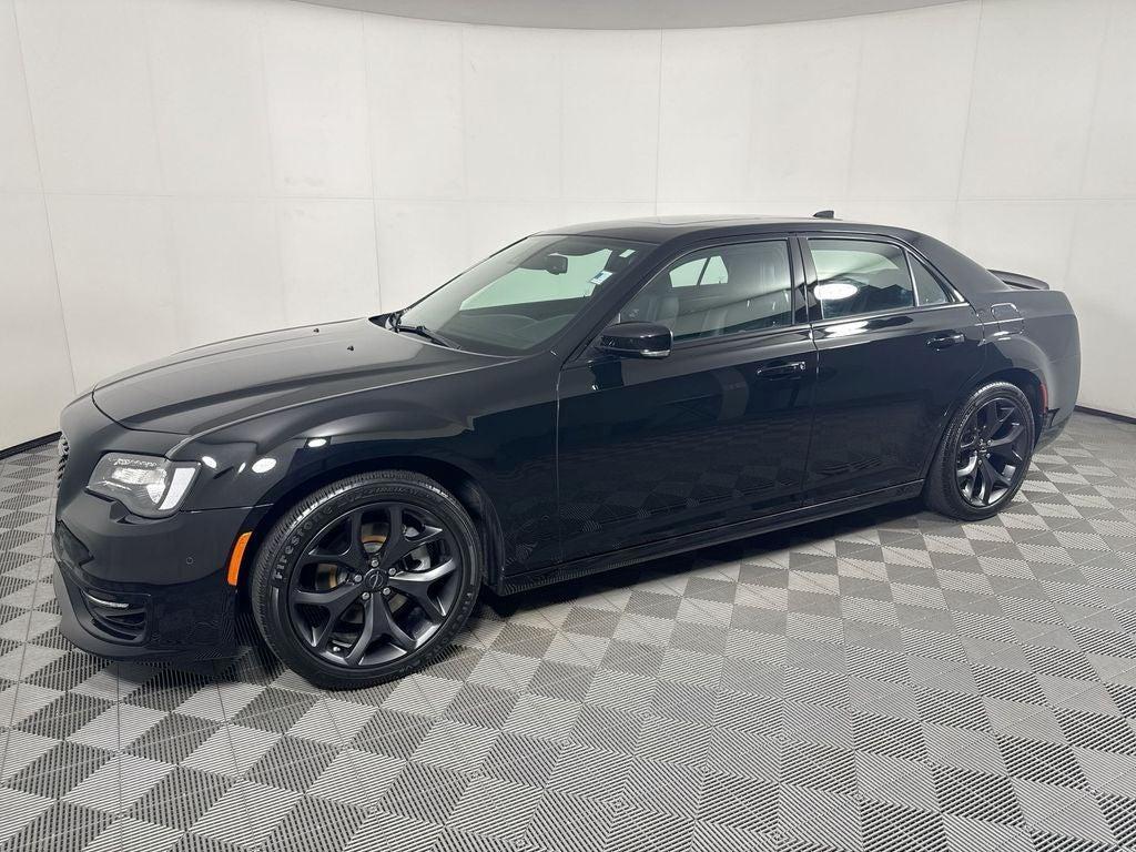 Chrysler 300 2023