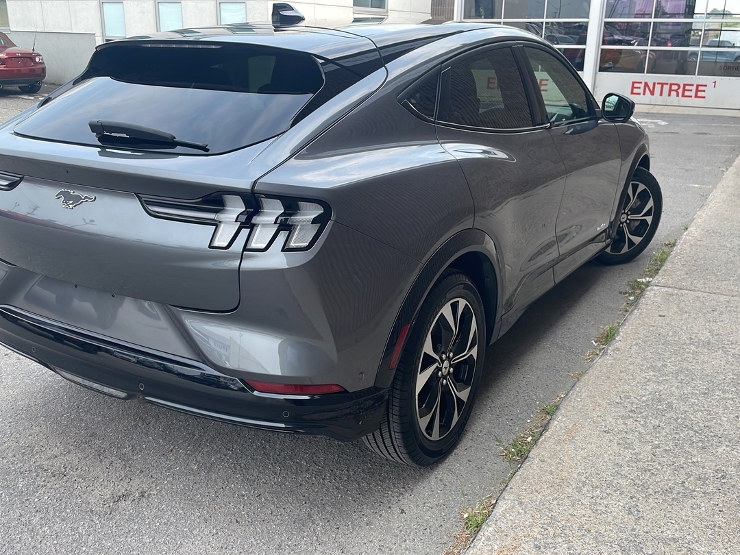 Ford Mustang Mach-E 2023
