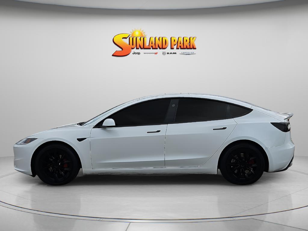 Tesla Model 3 2024