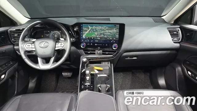 Lexus NX 2022
