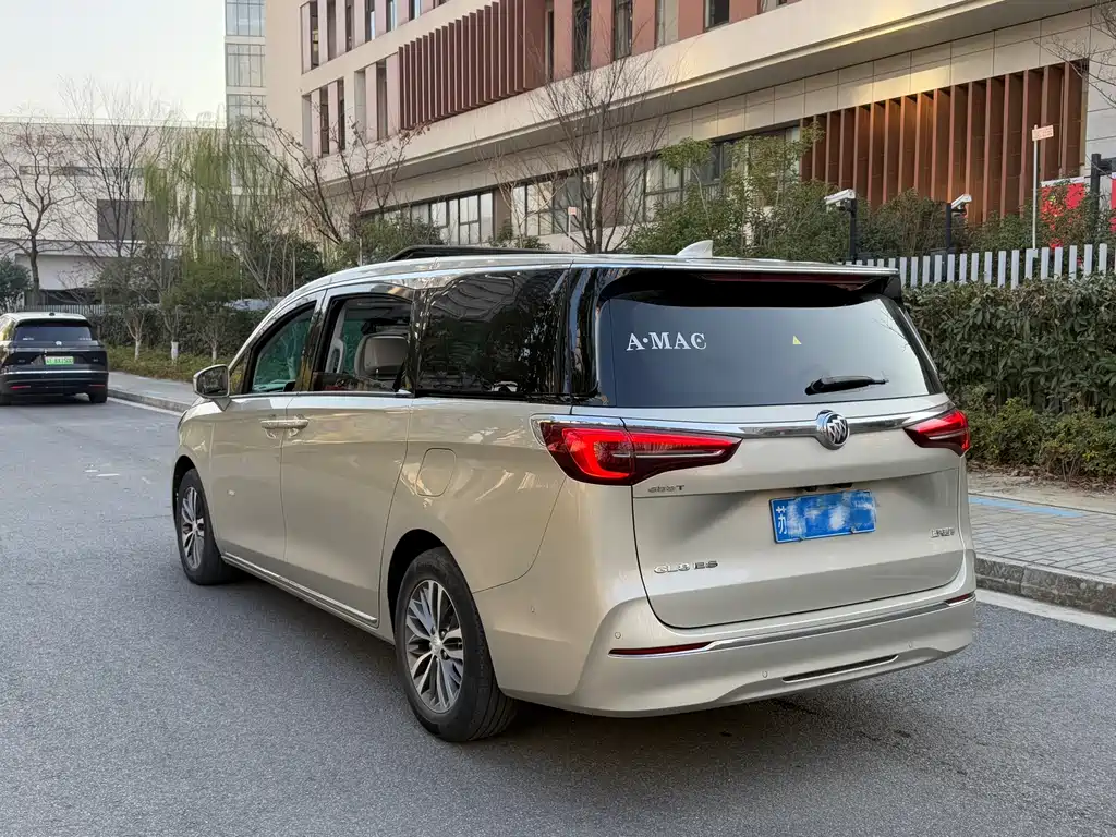 Buick GL8 2023