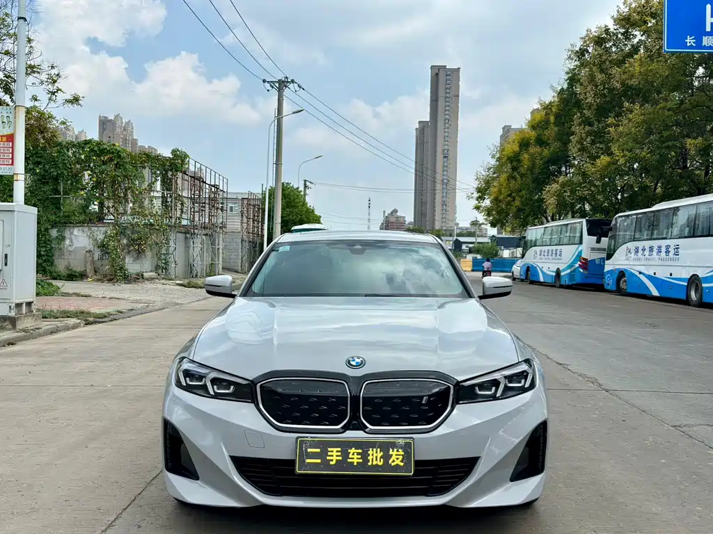 BMW i3 2024