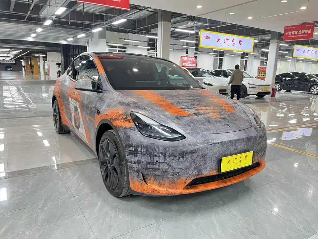 Tesla Model Y 2023