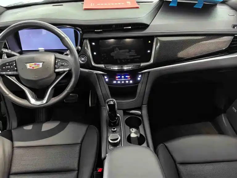 Cadillac XT6 2024