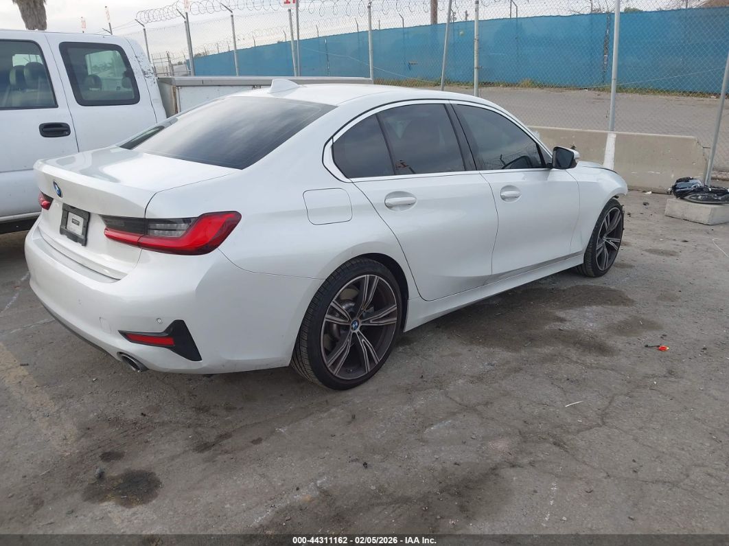 BMW 3 серии 2021