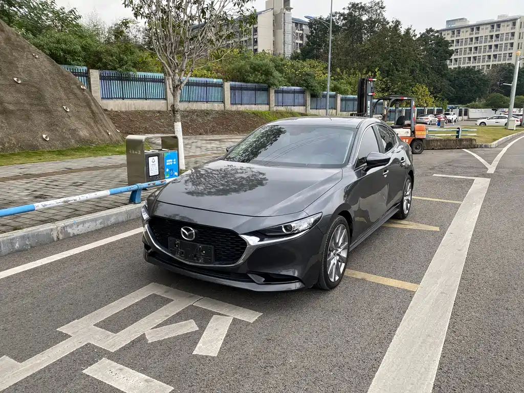 Mazda 3 2023