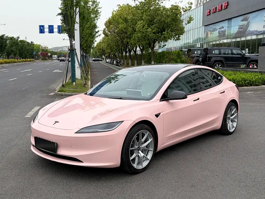 Tesla Model 3 2023