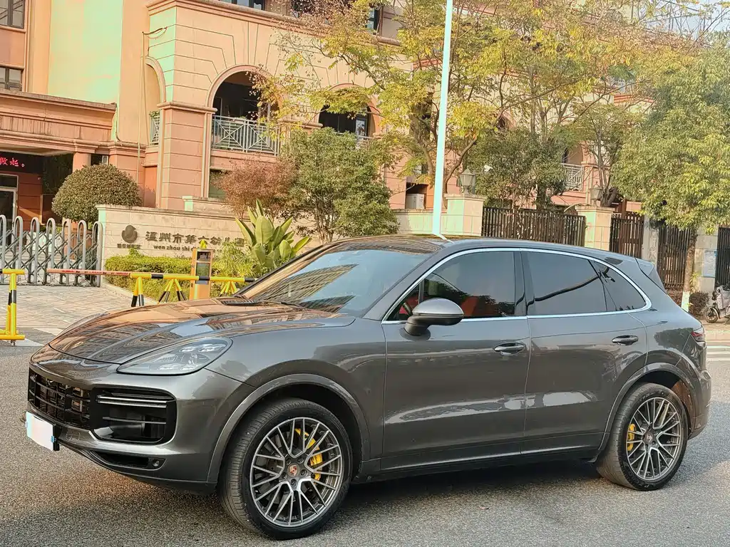 Porsche Cayenne 2020