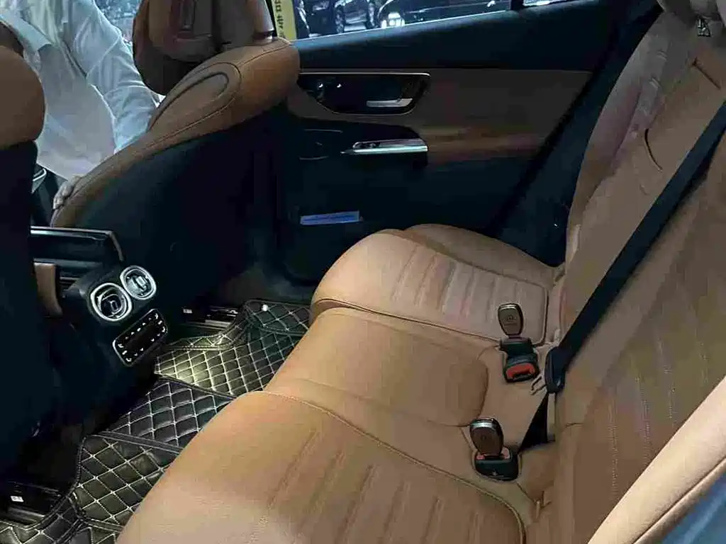 Mercedes-Benz GLC 2024