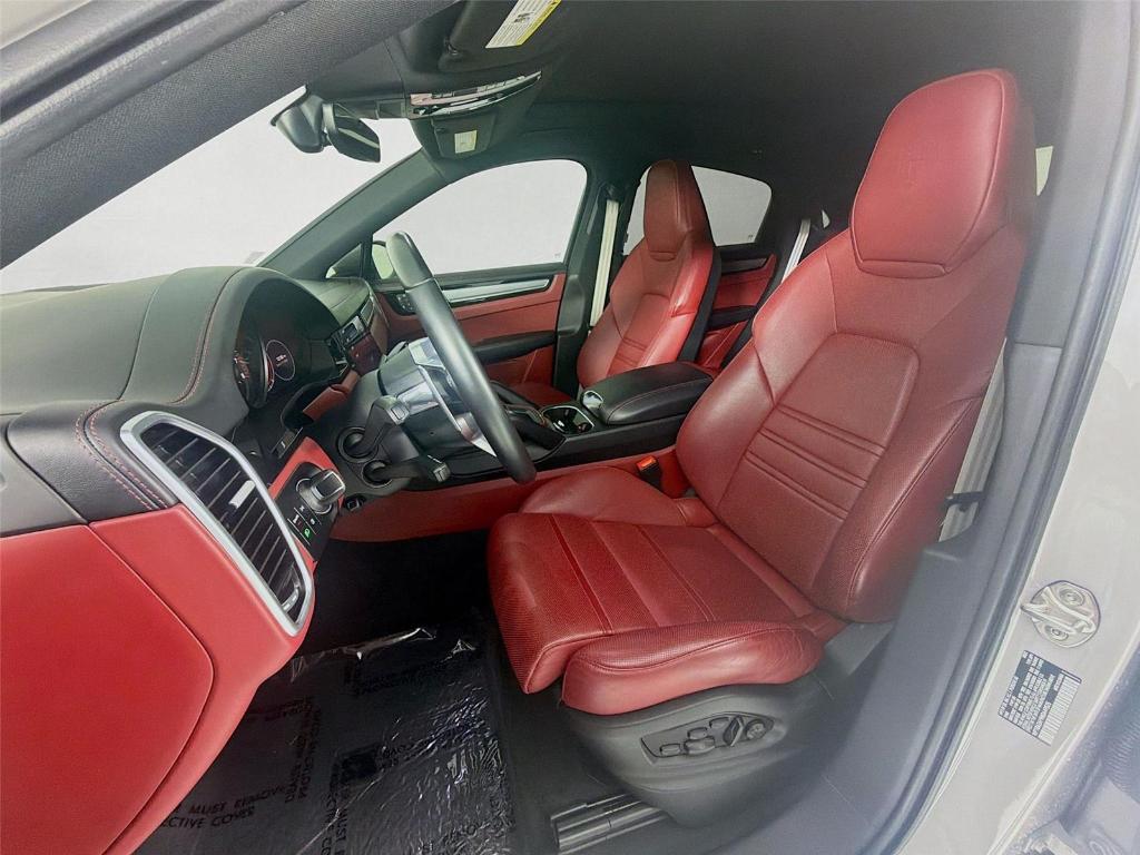 Porsche Cayenne 2022