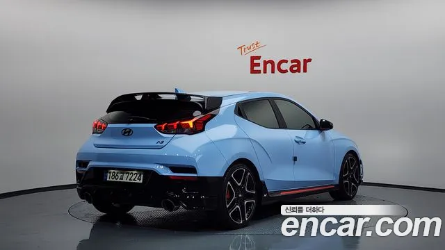 Hyundai Veloster 2021