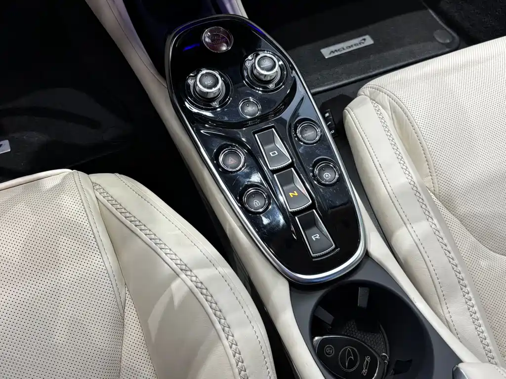 McLaren GT 2021