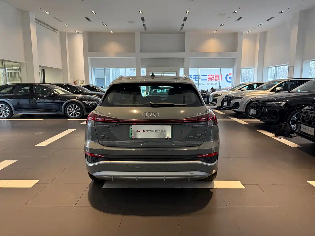 Audi Q4 e-tron 2025