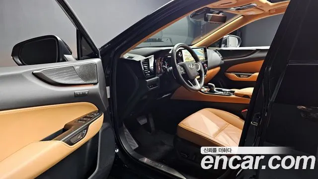 Lexus NX 2024