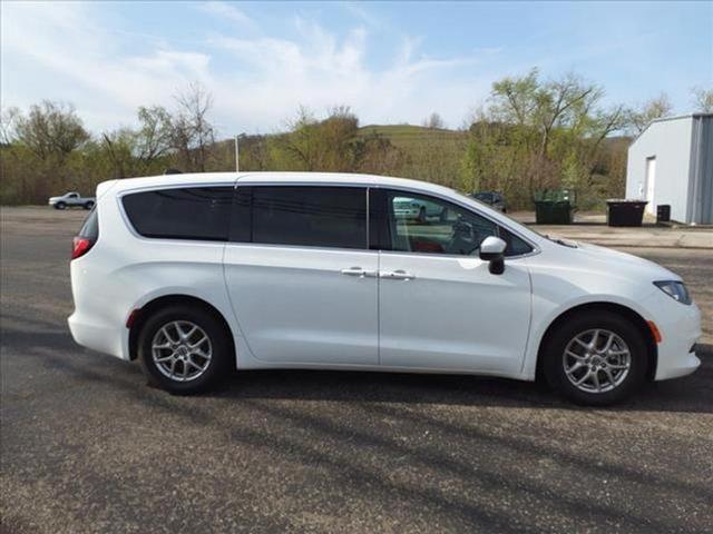Chrysler Voyager 2023