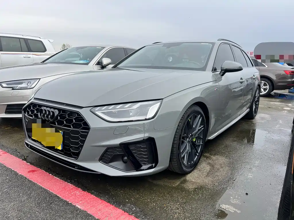Audi A4 2021