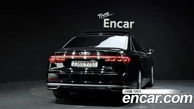 Audi A8 2021