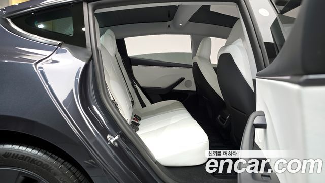 Tesla Model 3 2025