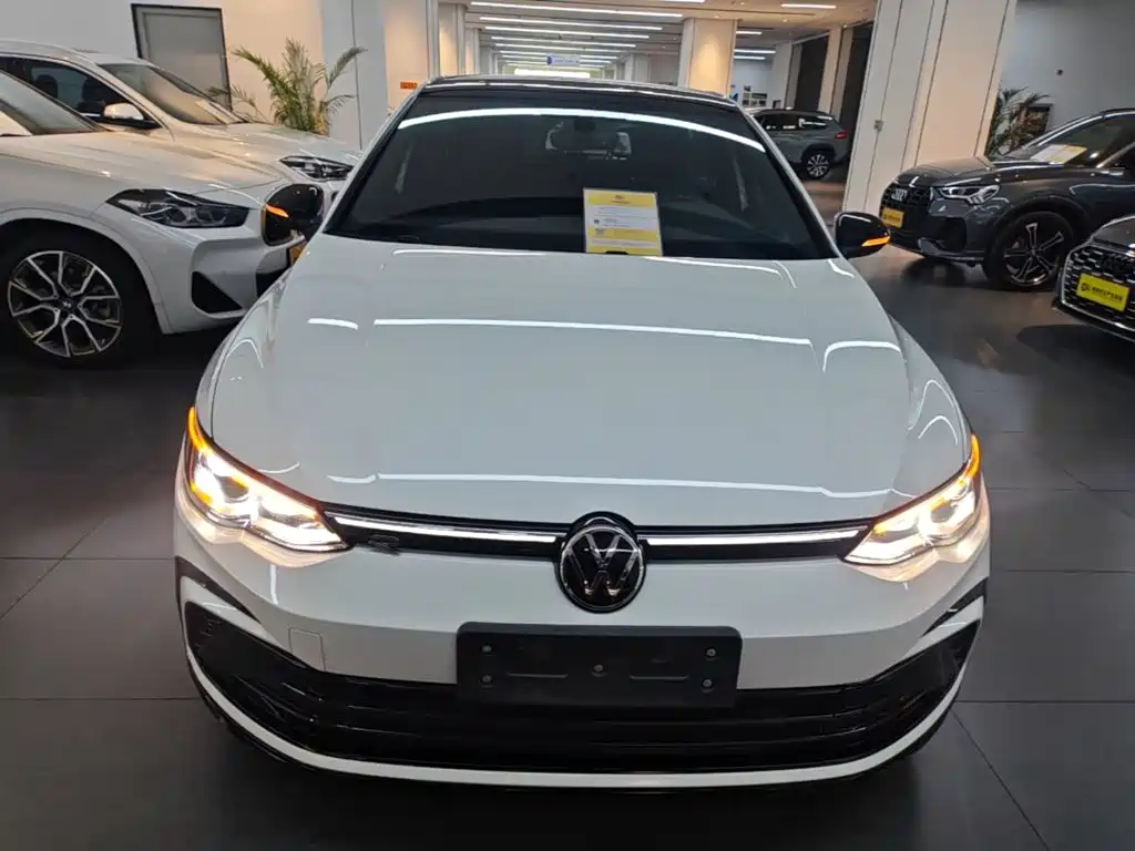 Volkswagen Golf 2023