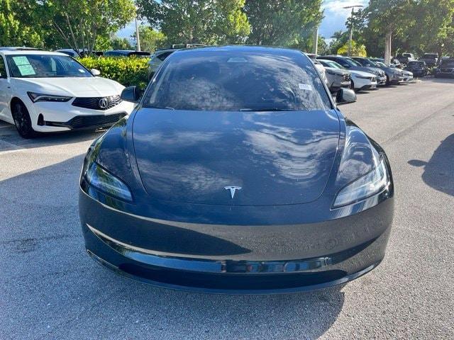 Tesla Model 3 2024