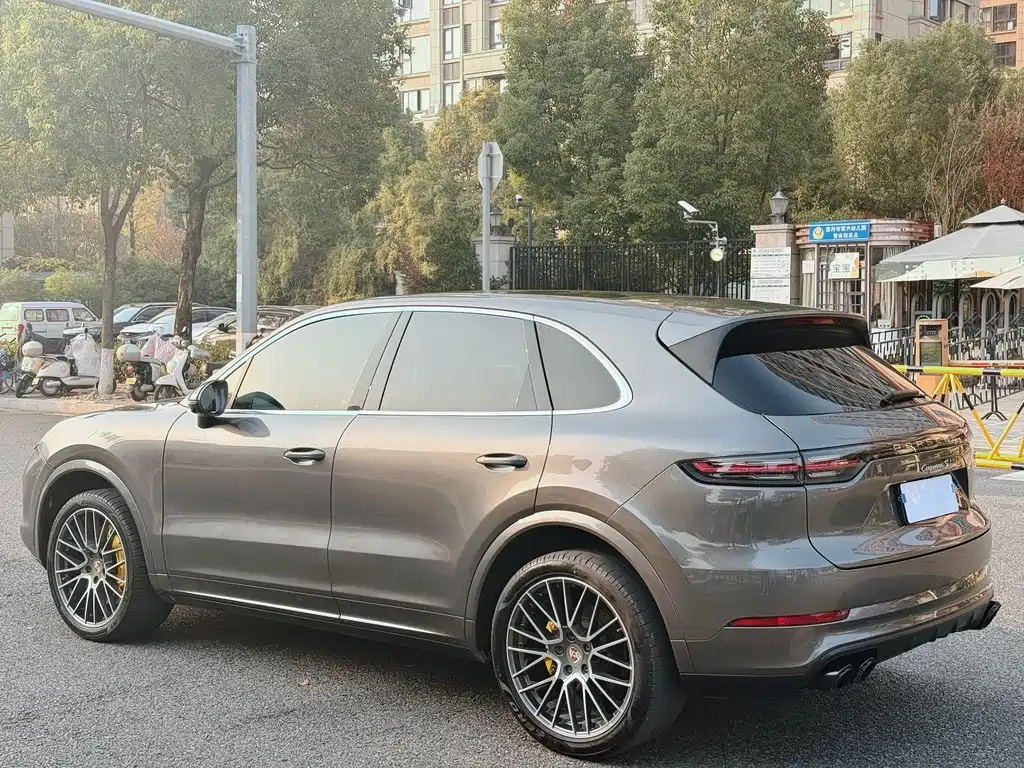 Porsche Cayenne 2020
