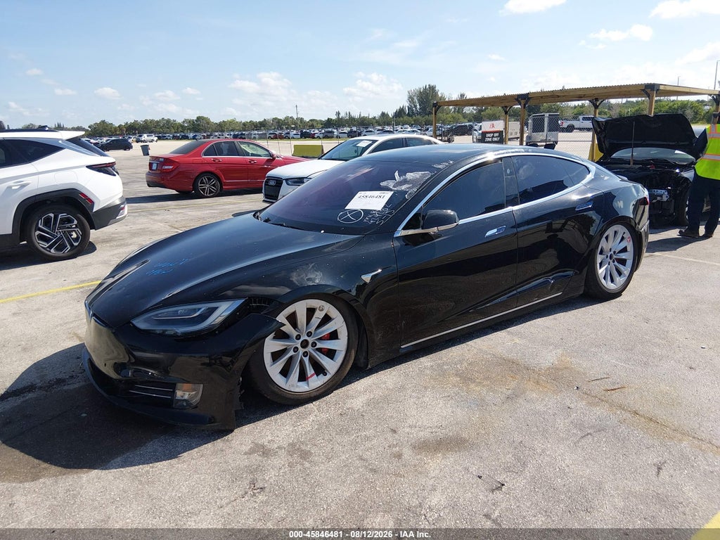 Tesla Model S 2021