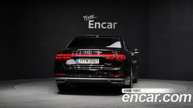 Audi A8 2021