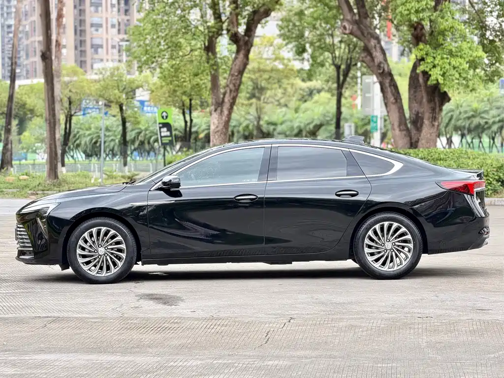 Buick LaCrosse 2023