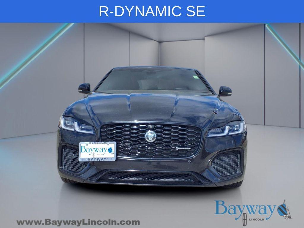 Jaguar XF 2024