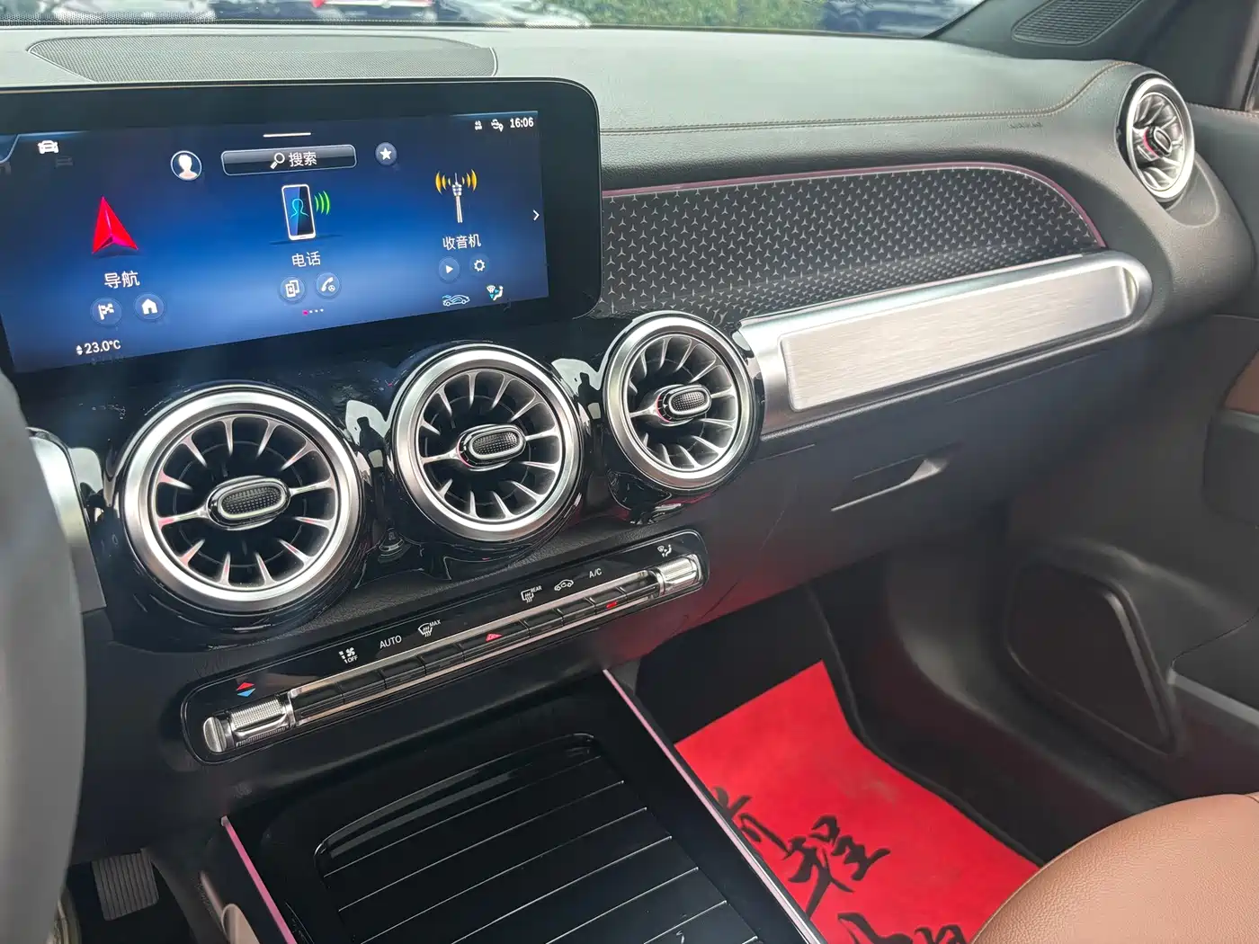Mercedes-Benz GLB 2026