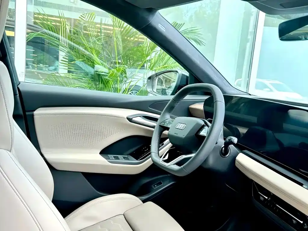 Audi e-tron 2025