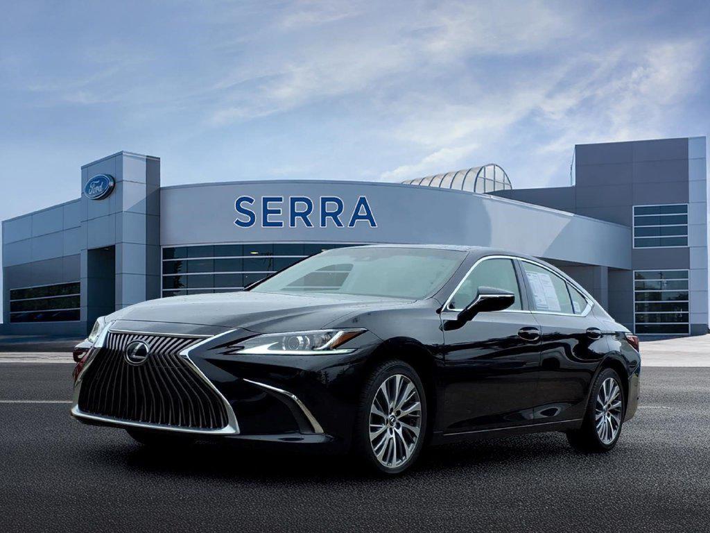Lexus ES 2021