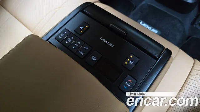 Lexus ES 2022