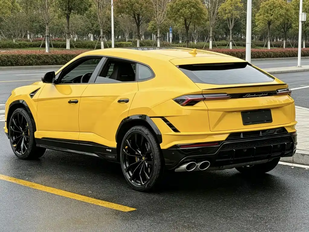 Lamborghini Urus 2025