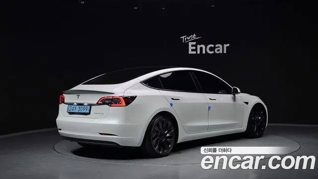 Tesla Model 3 2021