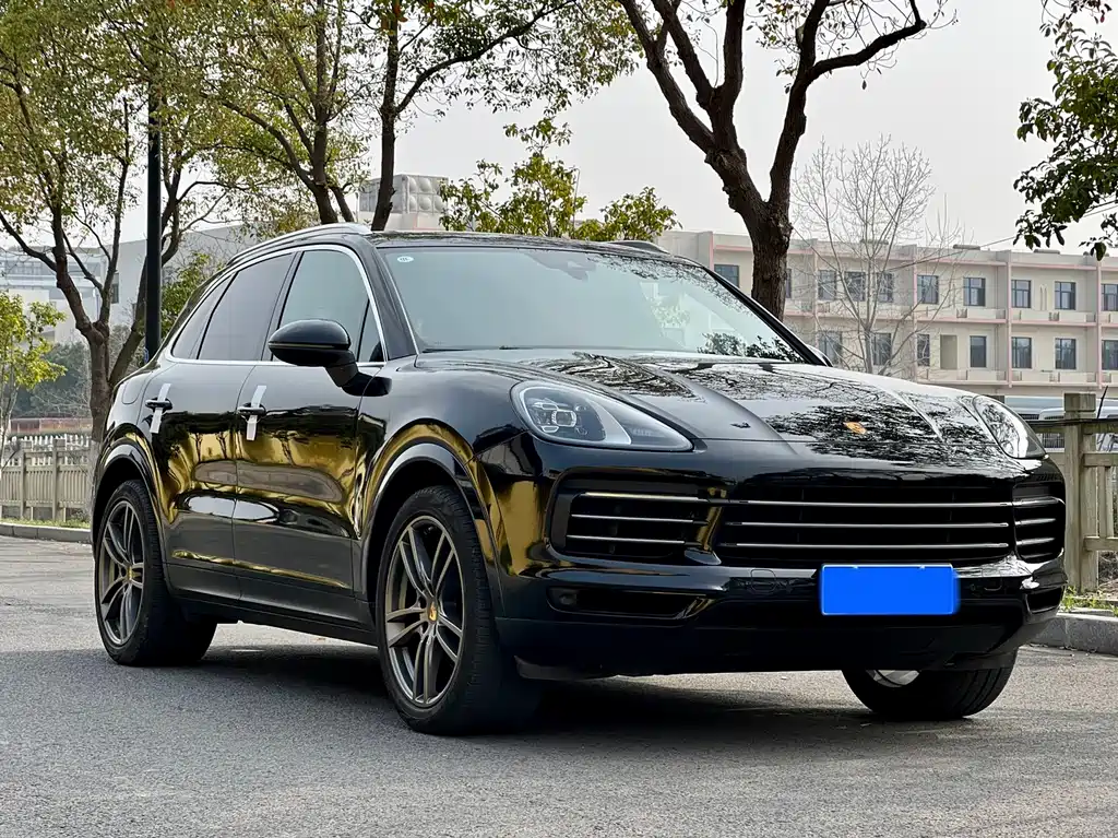 Porsche Cayenne 2022