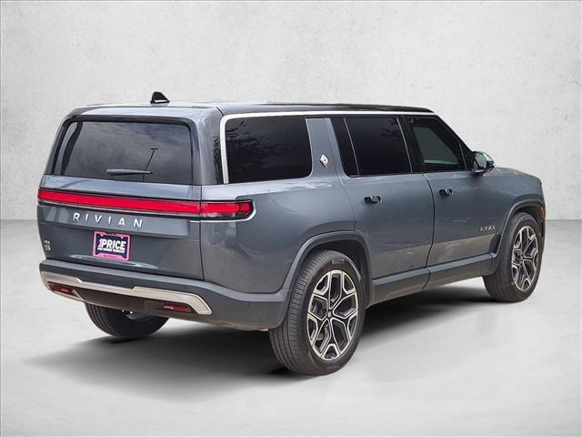 Rivian R1S 2025