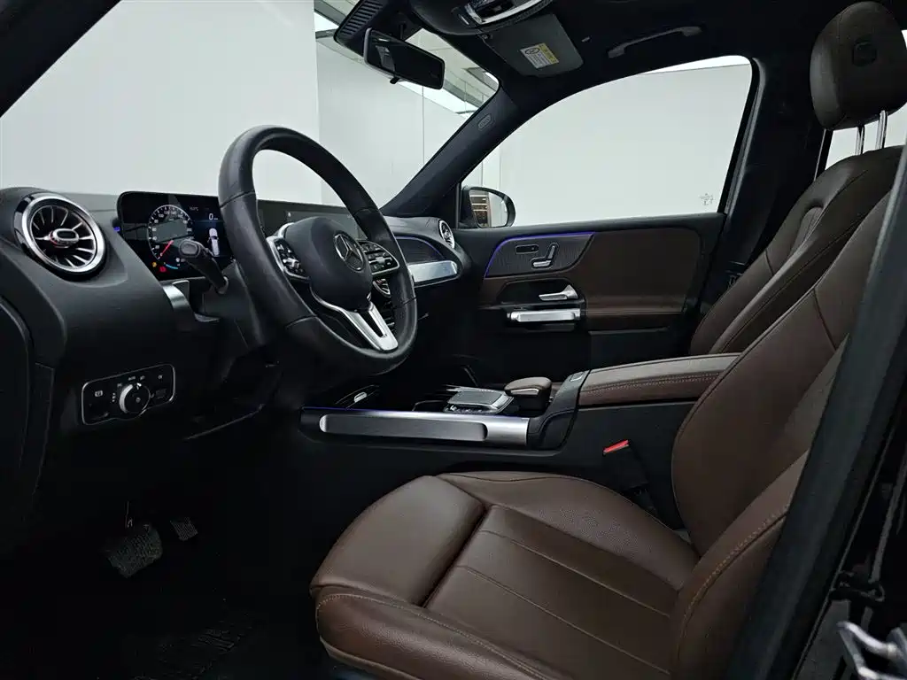 Mercedes-Benz GLB 2021
