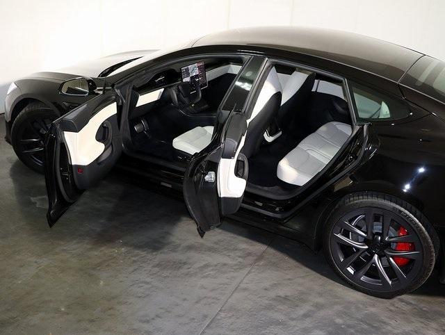 Tesla Model S 2023
