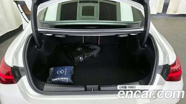 Mercedes-Benz CLA 2024