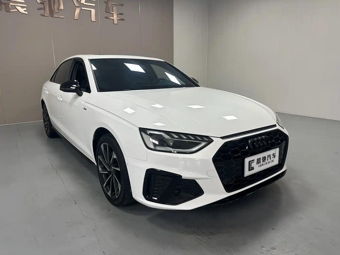 Audi A4 2023