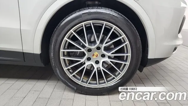 Porsche Cayenne 2023