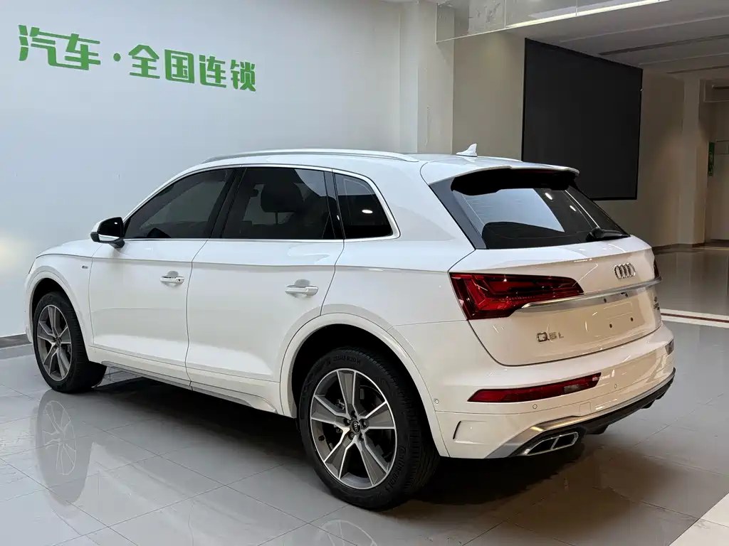 Audi Q5 2021