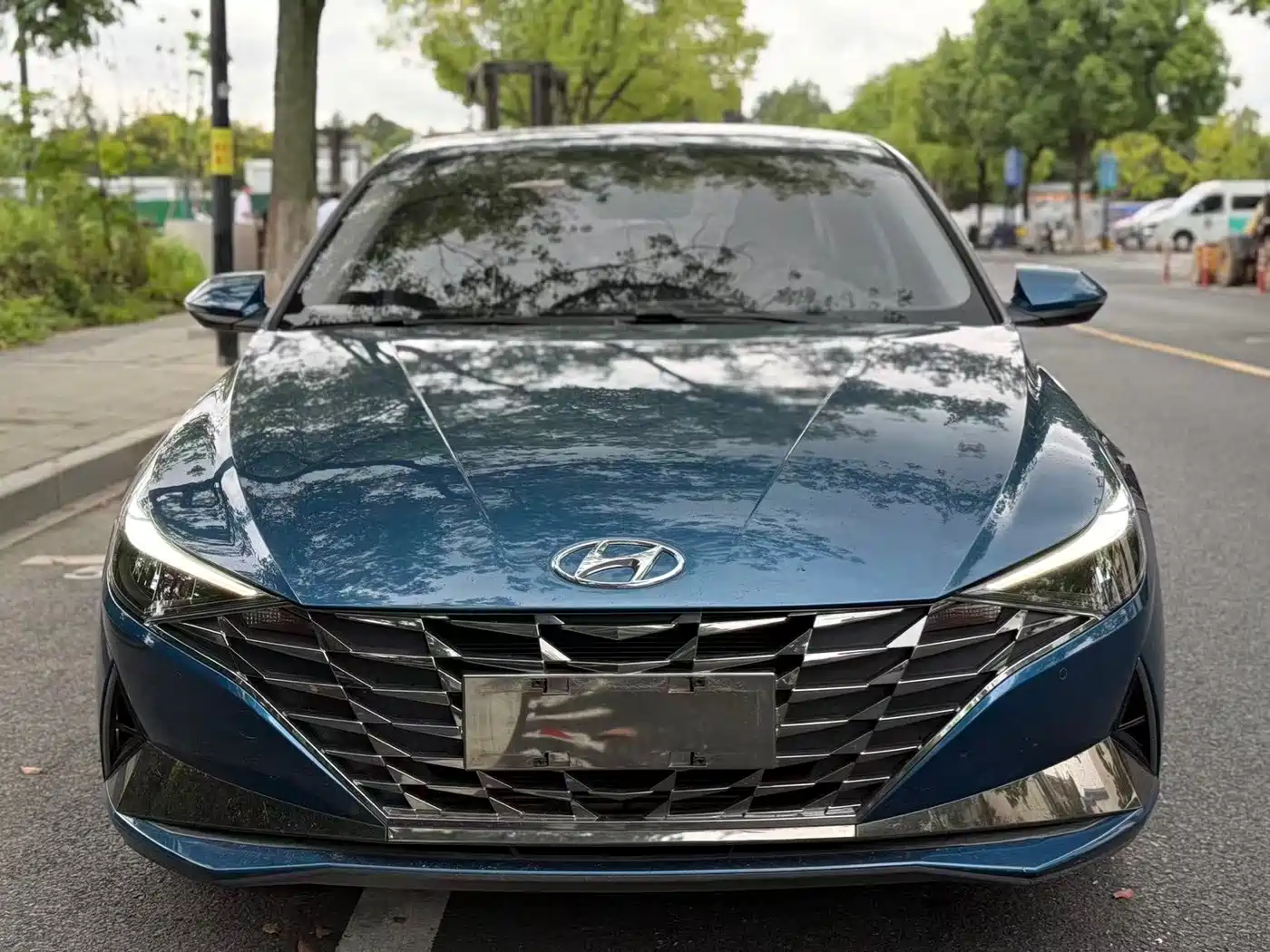 Hyundai Elantra 2022