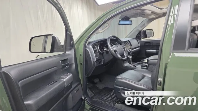 Toyota Sequoia 2020